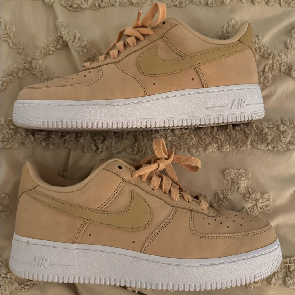 Womens Nike Air Force 1